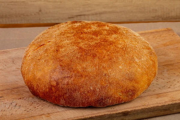 Caseiro Saboroso Pão Sobre Fundo Madeira — Fotografia de Stock