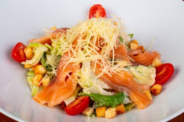 Domates ile lezzetli somon korkumu der ki