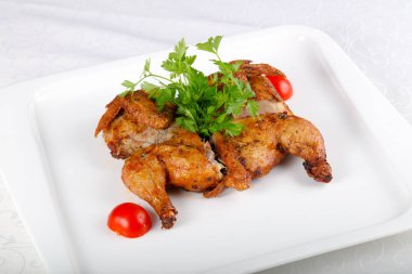 Maydanoz ile kavrulmuş tavuk