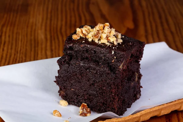 Sabroso Pastel Brownie Con Nueces — Foto de Stock