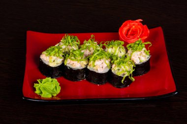 Japon rulo tavuk ve krema ile