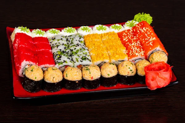 Conjunto Sushi Rolo Tradicional Japonês — Fotografia de Stock