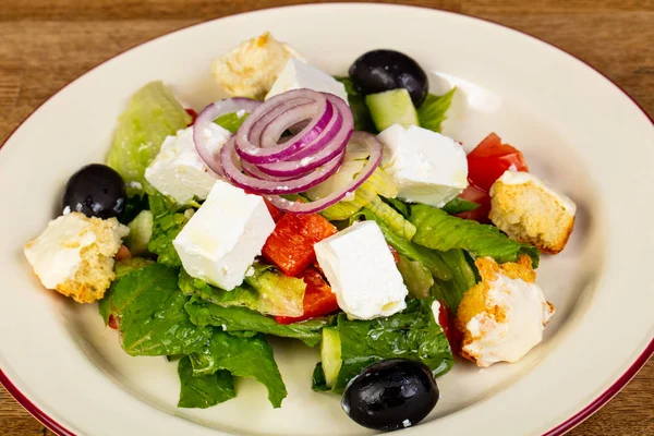 Beyaz Peynirli Yunan Salatası — Stok fotoğraf