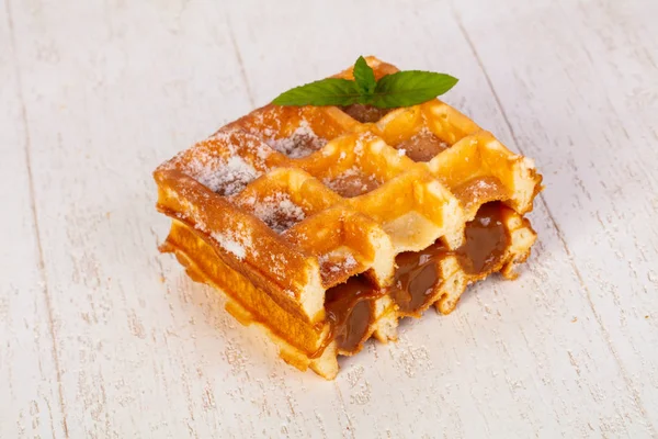 Doce Waffle Com Geléia Baga — Fotografia de Stock