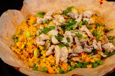 Asya mutfağı Fried rice etli