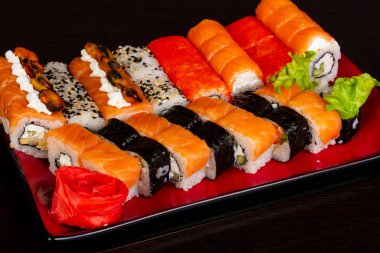 Japon geleneksel rulo ve suşi ayarla