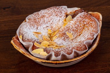 Sünger kek tatlı plaka