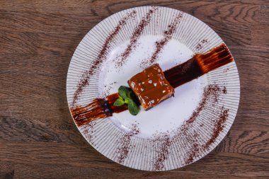 Karamel hizmet karamel kek kek