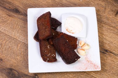 Garlik ekmek snack bira için