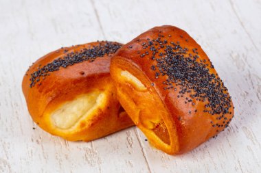 Tatlı tastu topuz reçel ile