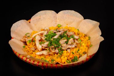 Vietnam mutfağı - Fried rice ile tavuk