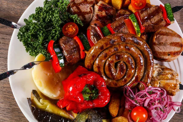 Izgara Domuz Eti Sebze Barbeküsü — Stok fotoğraf