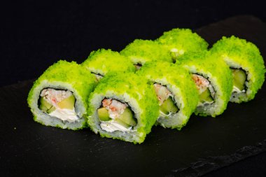 Karides ile Japon soğuk rulo