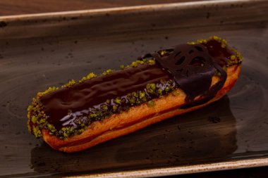 Lezzetli tatlı pasta krema ile