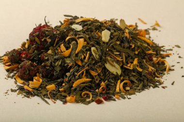 Aroma çay yığın meyve, meyveler ve otlar ile