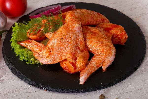 Sayap Ayam Mentah Untuk Dipanggang Dan Bbq — Stok Foto