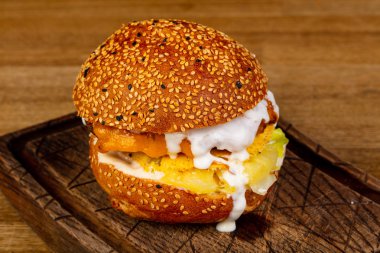 Lezzetli burger et ve peynir