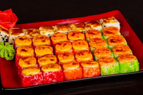 Conjunto Sushi Rolo Tradicional Japonês — Fotografia de Stock