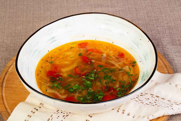 Sup Kubis Panas Dengan Daging Sapi — Stok Foto
