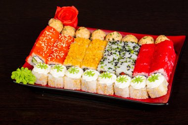 Japon geleneksel rulo ve suşi ayarla