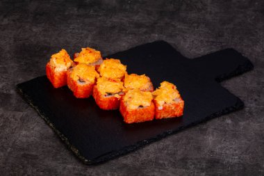 Japonca rulo ile pirinç pişmiş