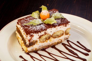 Chokolate servis ünlü Tiramisu pasta