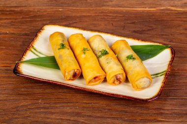 Deniz ürünleri ile Asya böreği