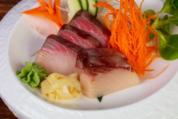 Sashimi Freddo Giapponese Con Coda Gialla — Foto Stock