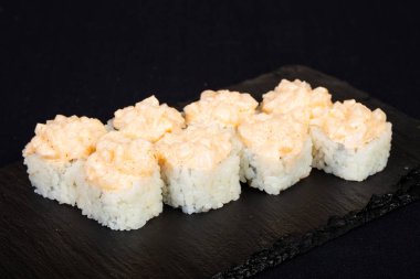 Yengeç ile Japon soğuk rulo