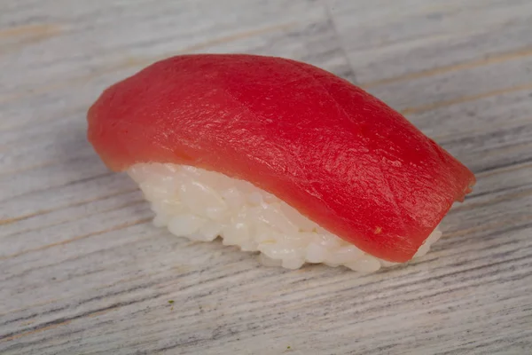 日本冷寿司配金枪鱼 — 图库照片