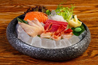 Japon Sashimi buza ayarla