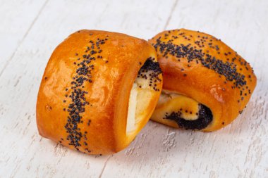 Tatlı tastu topuz reçel ile