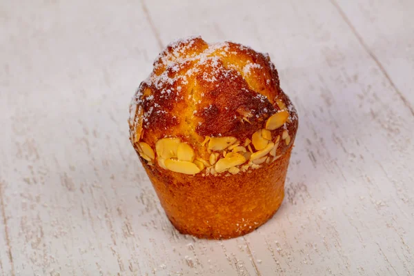 Bolinho Saboroso Doce Com Chocolate — Fotografia de Stock