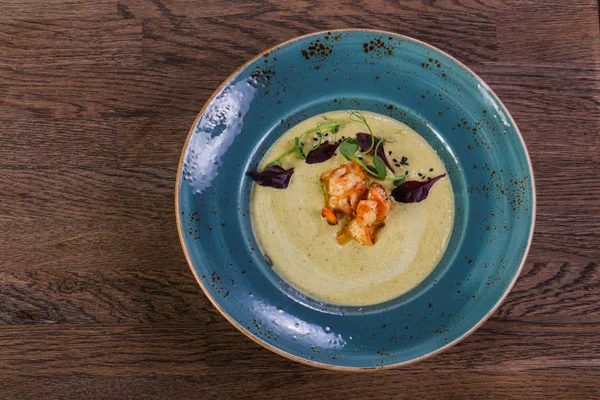 Sopa Crema Brócoli Con Gambas —  Fotos de Stock