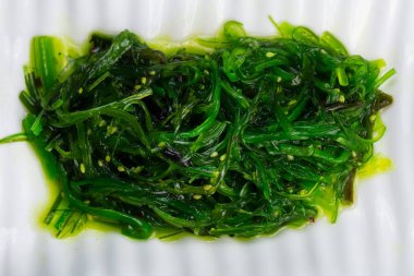 Marrinated yosun lezzetli tabak