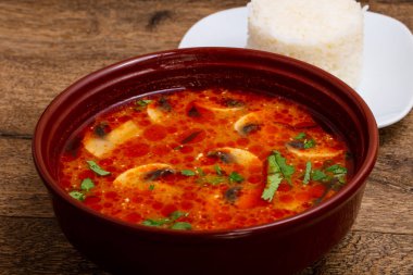 Tay Tom Yam karides çorbası