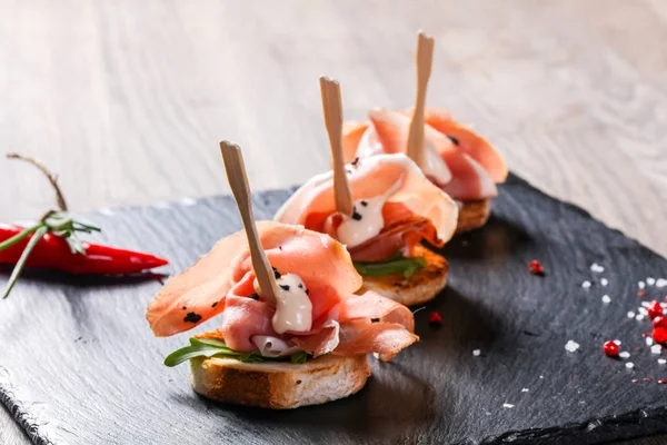 Bruschetta Con Hamon Salsa — Foto de Stock