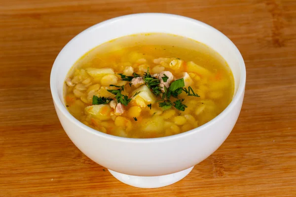 Sup Kacang Dengan Daging Dan Peterseli — Stok Foto
