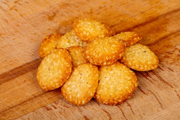 Sladké Chutné Cookies Přes Dřevěné Pozadí — Stock fotografie