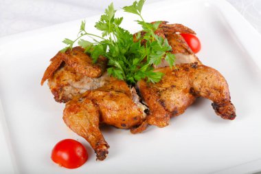 Maydanoz ile kavrulmuş tavuk