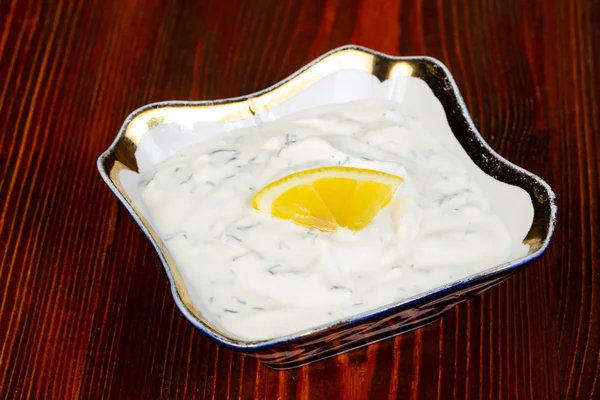 Yoghurt Salsa Tzatziki Limón Srved — Foto de Stock