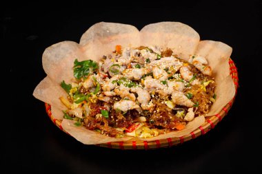 Asya mutfağı - Fried cam noodle domuz eti ile