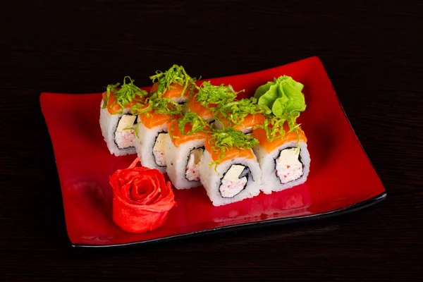 Rolo Tradicional Japonês Com Salmão — Fotografia de Stock