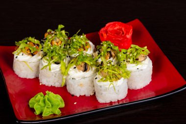 Japon soğuk rulo ile midye