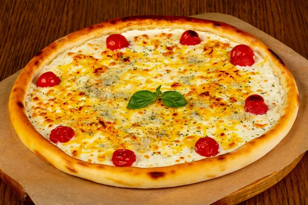 Pizza Four Cheeses Served Basil Leaves — Stock Photo, Image