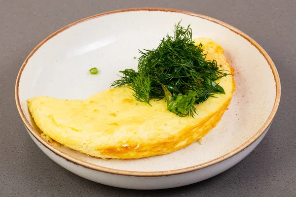 Omelet Met Dille Kom — Stockfoto