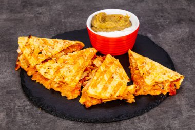 Mexican quesadilla tortilla - et, sebze