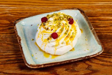 Tatlı lezzetli merengue syrope ile