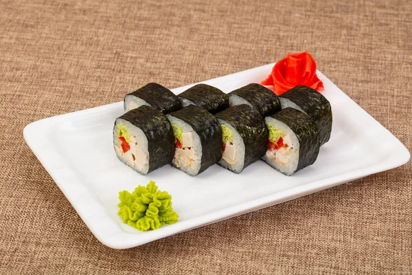 Rollo Japonés Con Pollo Ensalada — Foto de Stock