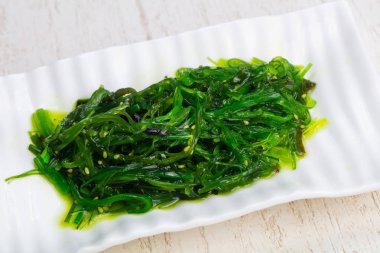 Marrinated yosun lezzetli tabak